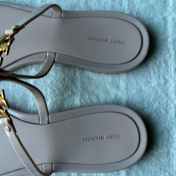 Tory Burch Roxanne Jelly Sandals - Picture 8 of 16